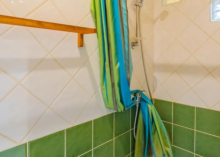 In - Proche Airbus St Martin Touch