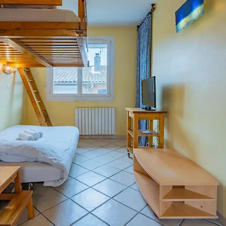 In - Proche Airbus St Martin Touch *